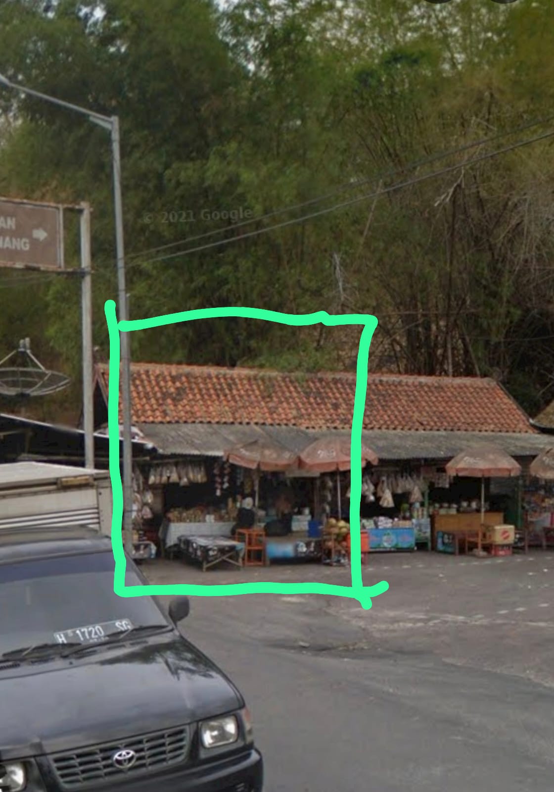 kios di Pasujudan Sunan Bonang,Dibongkar Tanpa Prosuder Pemilik Alami Trauma