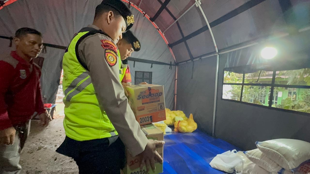 Polres Purbalingga Gelar Aksi Cepat Bantu Warga Terdampak Tanah Bergerak di Maribaya