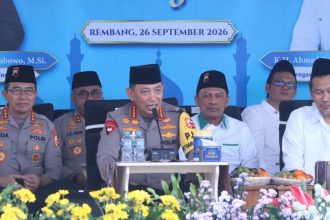 Perkuat Sinergi Ulama dan Umara, Kapolri Hadiri Ngaji Kebangsaan Bersama Gus Baha di Rembang