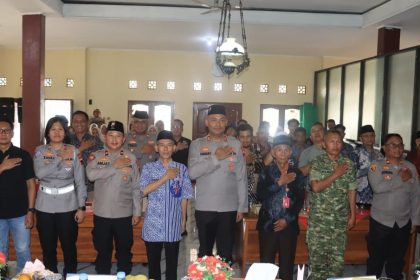 Jumat Curhat di Purbalingga Kapolres Ajak Warga Desa Padamara Sukseskan Pilkades Aman 2026